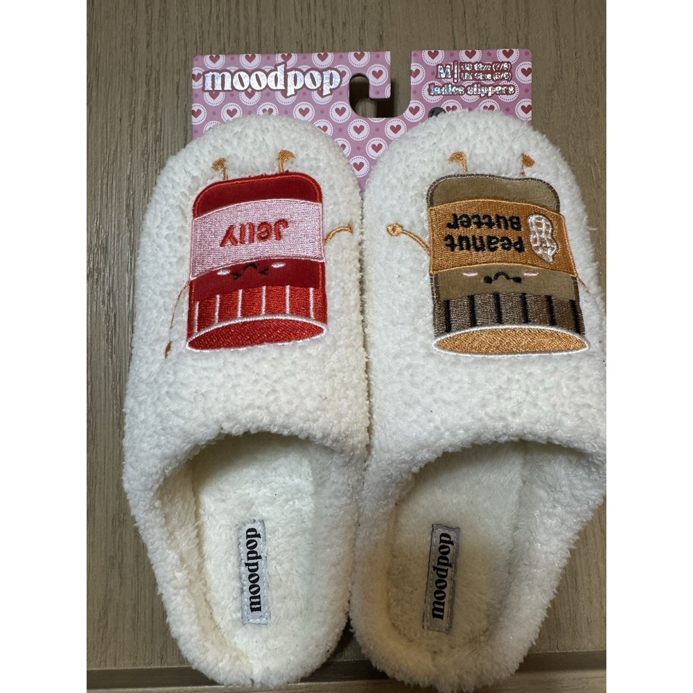 Moodpop Slippers Peanut Butter And Jelly Women's 7-8 NEW